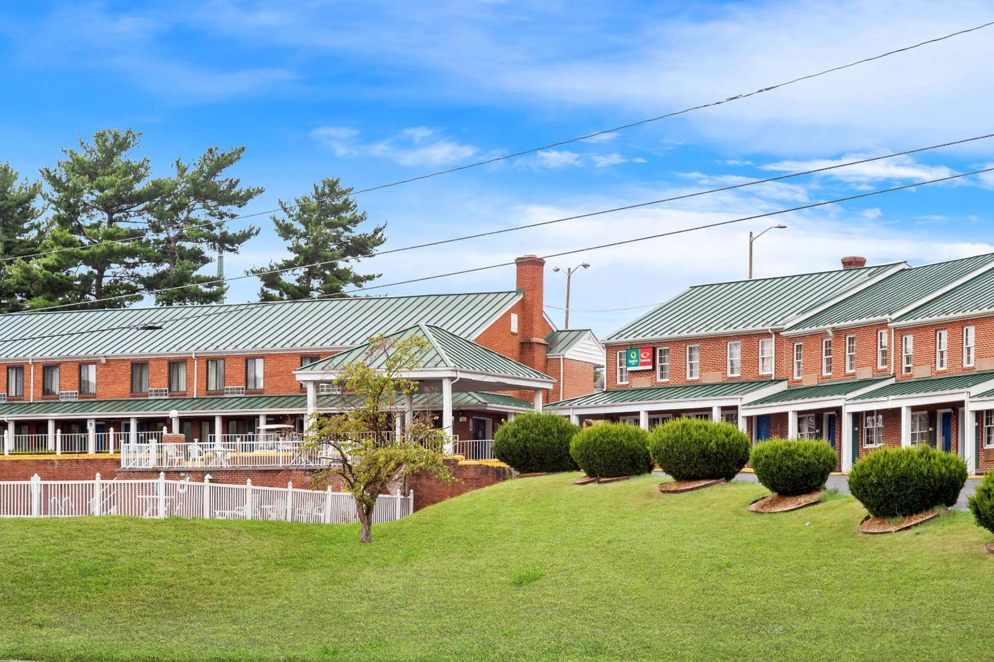 Econo Lodge Waynesboro - Skyline Drive Zewnętrze zdjęcie